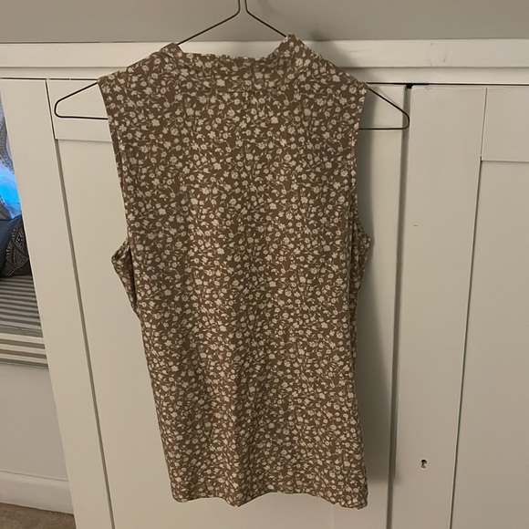 Willow + Root Tank - Picture 3 of 5